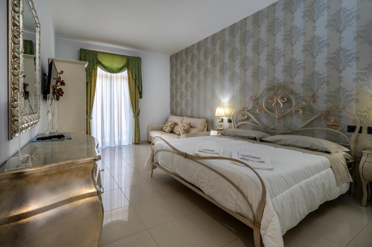 Villa Floyd Charming Rooms B&B Pachino Exterior photo